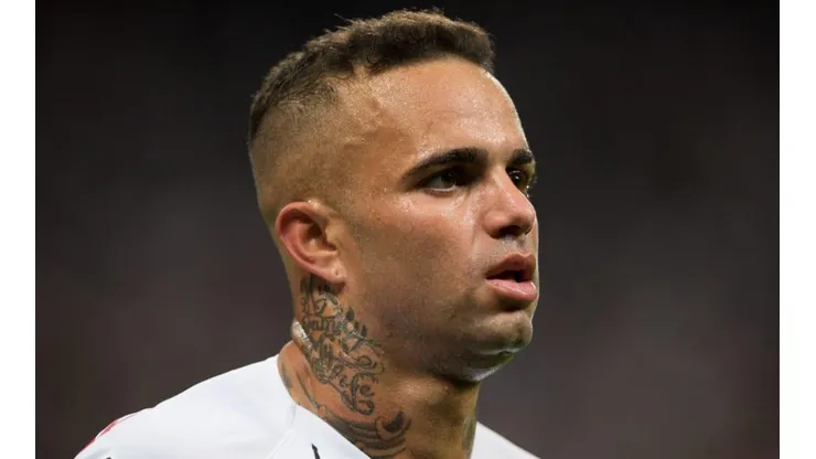 Luan e mais 3 do elenco ganham mais que Jô no Corinthians