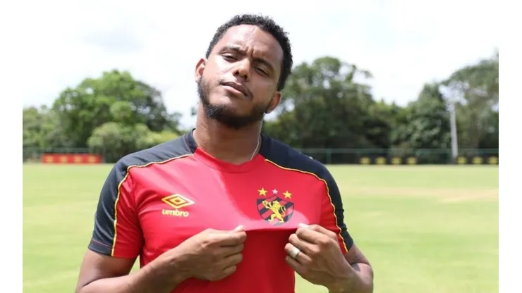 Rithely tem futuro indicado por Bivar