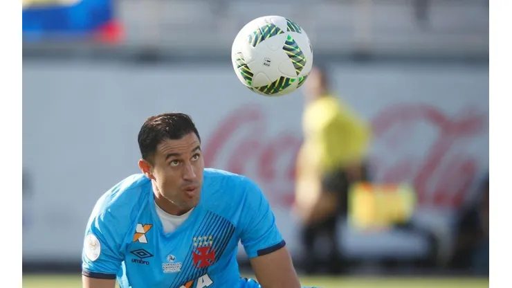 Por relação com Martín Silva, Vasco deve trazer meia paraguaio para a base