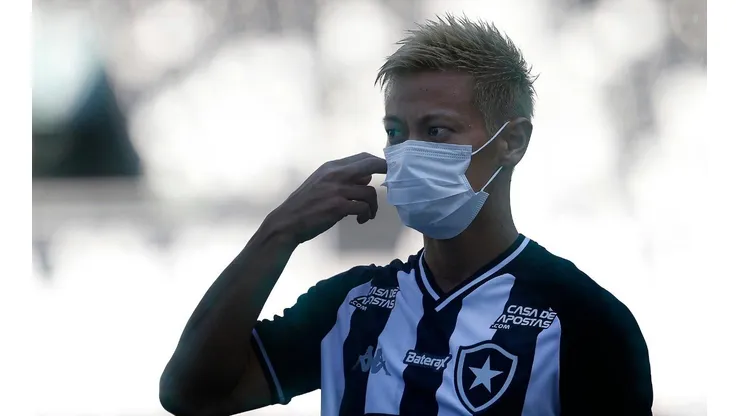 Honda critica volta e Botafogo ameaça abandonar o Carioca