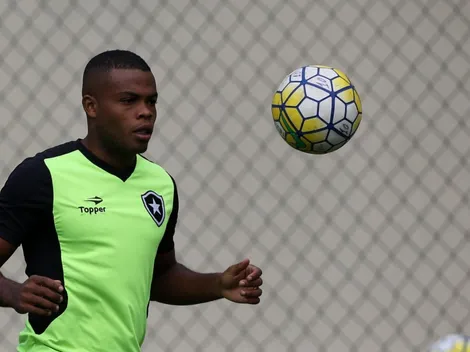 Botafogo vê novidades em tratativas de Vinicius Tanque