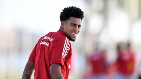 Cláusula contratual pode fazer Gustagol ter futuro inesperado