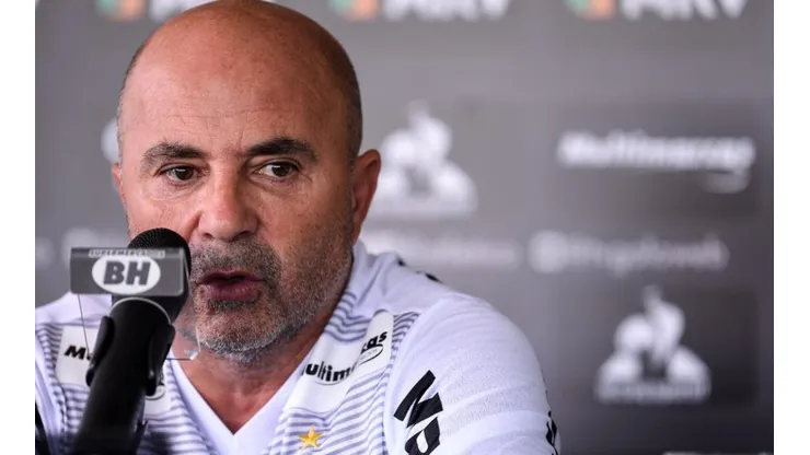 Sampaoli aprova e Galo fecha acordo com atacante de velocidade