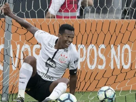 Corinthians anuncia retorno de Jô com salário "compatível"
