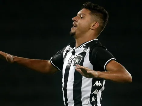 Botafogo anuncia decisão sobre Igor Cássio e Helerson