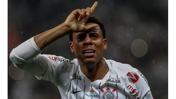 Corinthians depende do Internacional para definir saída de Gustagol