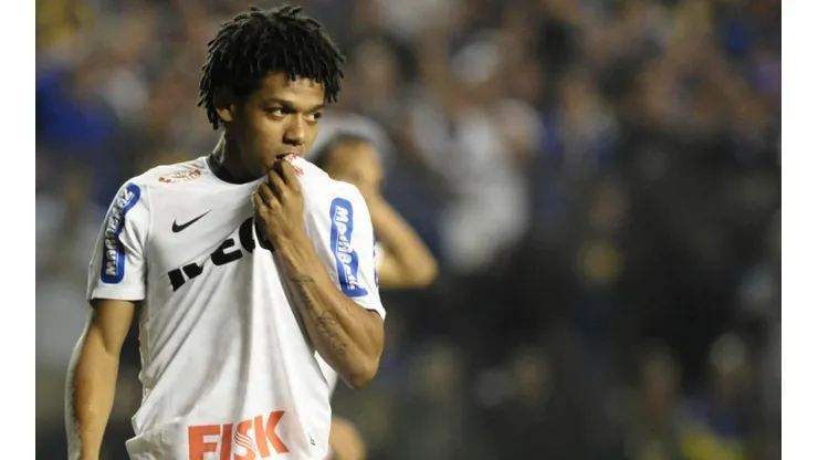 Romarinho define onde jogará após a pandemia