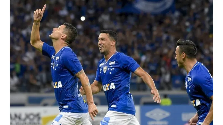 Medalhão ex-Cruzeiro é especulado no Vasco