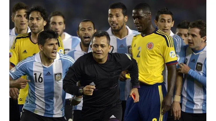 Meia da Argentina "dedura" procura do Flamengo