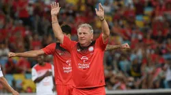 Zico quase substituiu Luxemburgo no Palmeiras em 1995