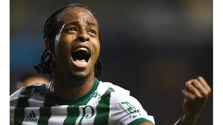 Atlético-MG surpreende e acerta com Keno para o ataque