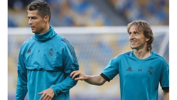 Cristiano e Modric durante treino no Real.