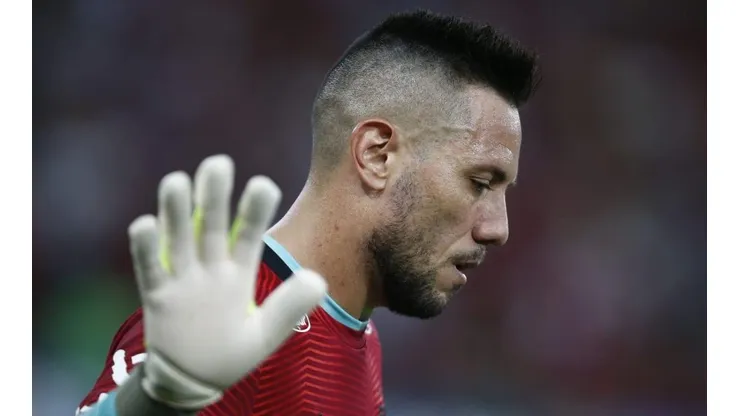 Diego Alves vê Flamengo mudar tratativas para renovação