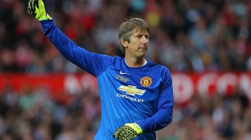 Van der Sar detalha disputa entre Real e United por Van de Beek