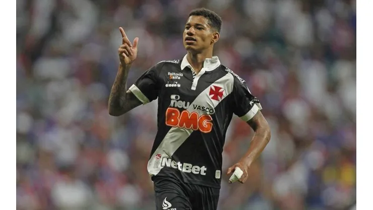 Com a saída de Marrony, Vasco cogita realizar grande contratação