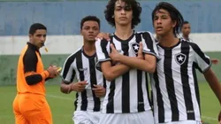 Matheus Nascimento assina 1° contrato no Botafogo e tem multa de respeito