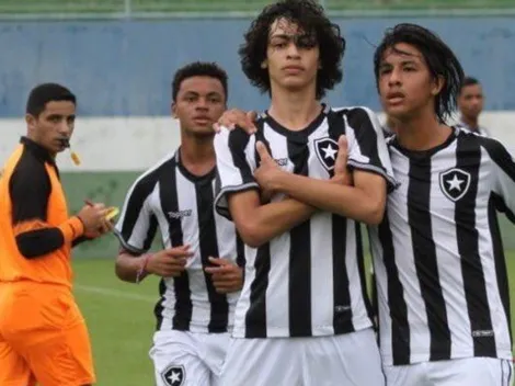 Matheus Nascimento assina 1° contrato no Botafogo e tem multa de respeito