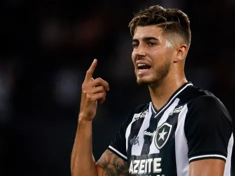 Pedro Raul se diz chateado por saída de medalhão do Botafogo