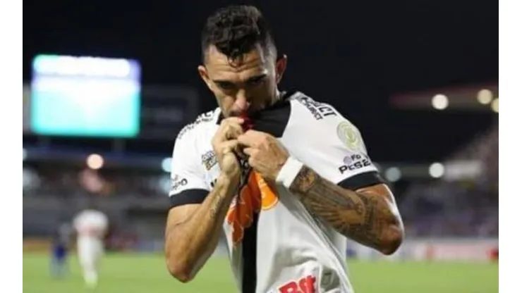 Raul diz "não" ao Fortaleza e vê moral crescer no Vasco