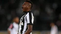 Após Marcos Vinícius, Botafogo pode se desfazer de atacante do elenco