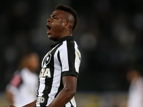 Após Marcos Vinícius, Botafogo pode se desfazer de atacante do elenco