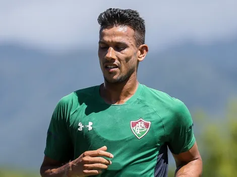 Henrique "sai do muro" sobre retorno do futebol