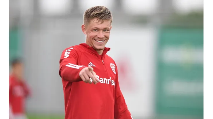 Inter toma atitude para definir futuro de Fuchs