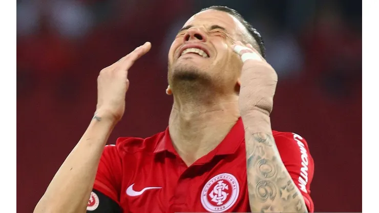 D'Alessandro põe renovação em xeque no Inter