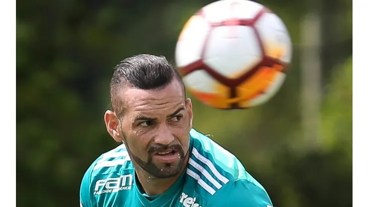 Preparador de goleiros admite decepção por saída do Palmeiras
