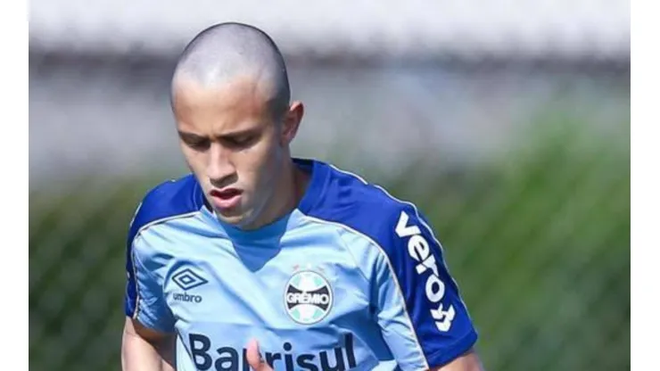 Grêmio muda rumo das negociações e bate o martelo sobre futuro de Frizzo