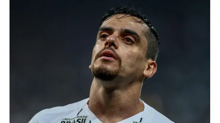 Corinthians se aproxima de acerto com concorrente de Fagner