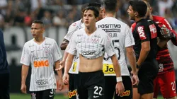 Elenco do Corinthians pressiona diretoria por salários atrasados