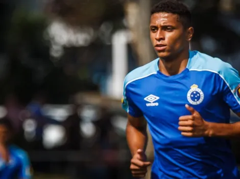 Cruzeiro recebe proposta da Chapecoense por lateral