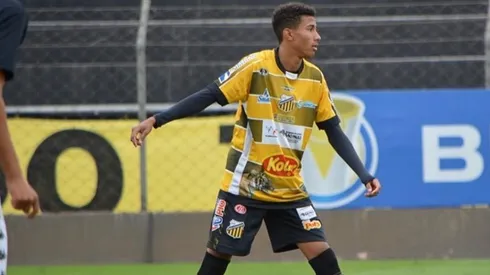 Athletico-PR acerta com uma das principais promessas do futebol paulista