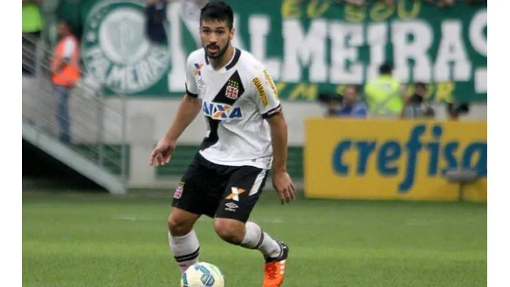Vasco “torce” por vendas de Mateus Vital e Luan, joias de São Januário