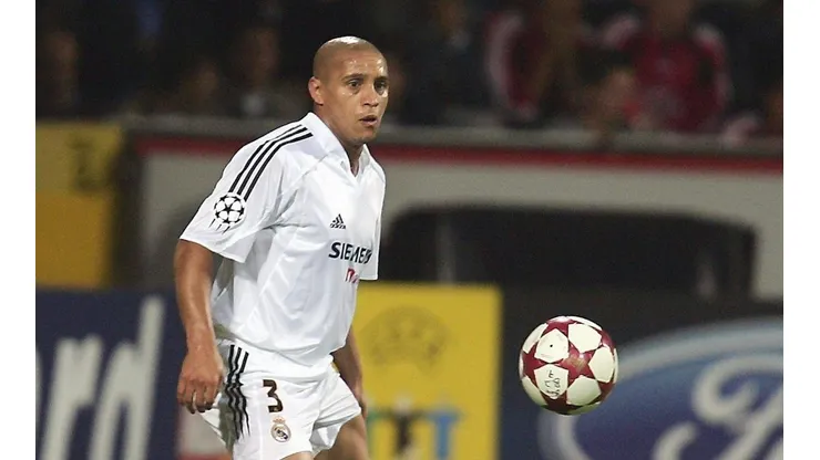 Roberto Carlos revela motivo de não ter jogado no Santos