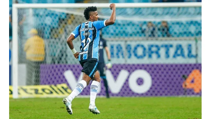Grêmio define concorrente de Bruno Cortez na lateral