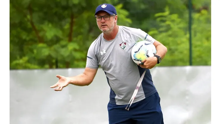 Com chegada de Fred, Odair fará mudanças no Fluminense