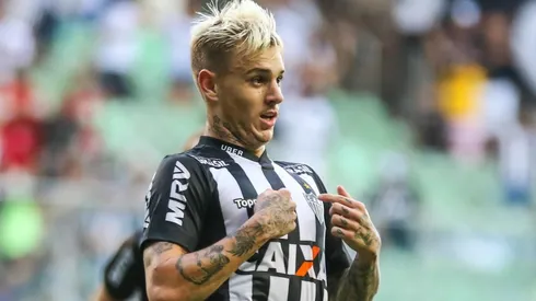 Reviravolta na China deixa Guedes a um passo do Atlético-MG