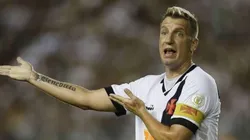 Maxi López "aparece" após polêmica acusação de racismo