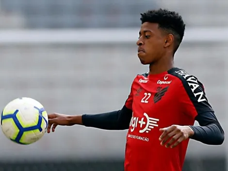 Com Bambu de saída, Athletico confirma "reforço" na zaga