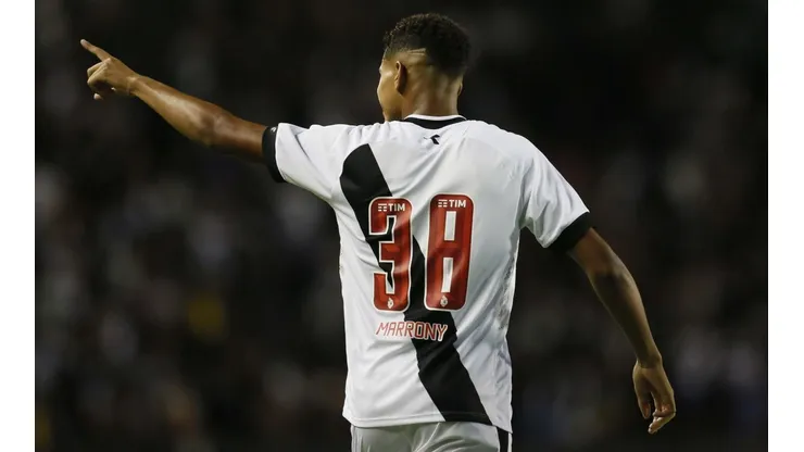 Com proposta do Galo, o que pesa para Vasco e Marrony?