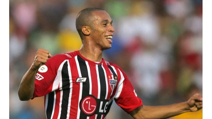 Miranda fica próximo de retorno ao São Paulo