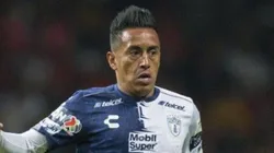 Em imbróglio com o Santos, Cueva tem situação definida no México