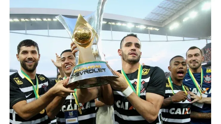 Ex-jogador e ídolo do Timão testa positivo para Covid-19