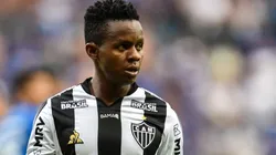 Cazares quebra o silêncio e 'ataca' críticos