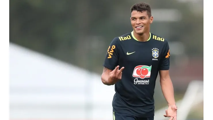 Brincadeira com Thiago Silva agita a torcida do Flu na Web