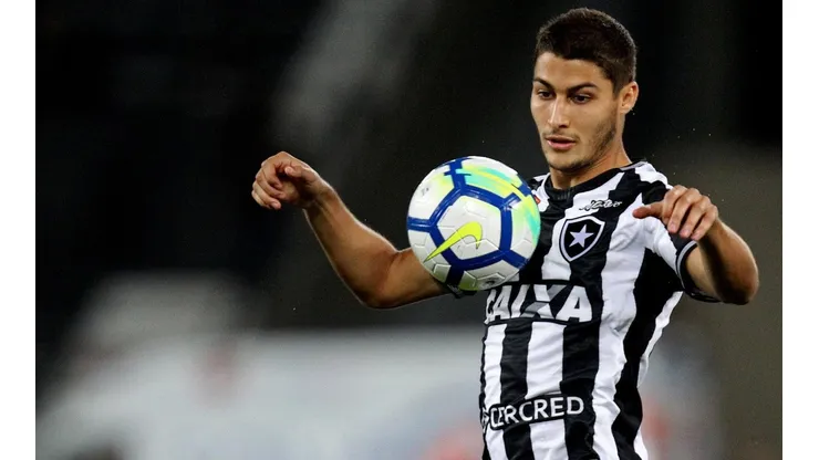 Palmeiras facilita tratativas e Botafogo sonda substituto de Marcinho
