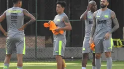 Casos da Covid-19 no Vasco fazem medalhão se posicionar sobre treinos