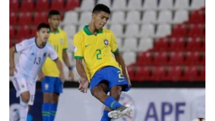 Diretoria do Inter bate o martelo sobre propostas por Vinícius Tobias